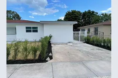 320 NE 160th St, Miami, FL 33162 - Photo 49