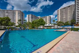 600 Three Islands Boulevard, Hallandale Beach, FL 33009 - Photo 19