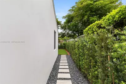 118 Sarto Ave, Coral Gables, FL 33134 - Photo 25