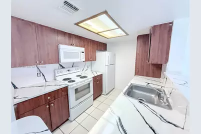 3212 Coral Lake Ln #3212, Coral Springs, FL 33065 - Photo 3