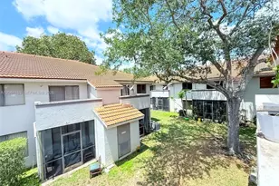 3212 Coral Lake Ln, Coral Springs, FL 33065 - Photo 11