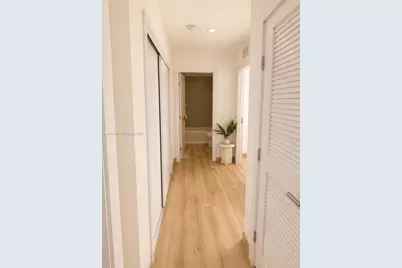 926 NW 8th St, Florida City, FL 33034 - Photo 11