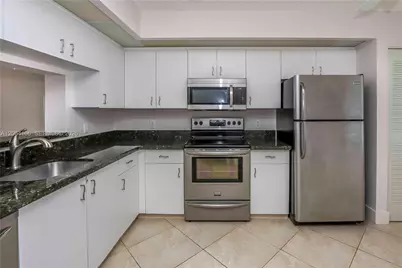 850 SW 138th Ave #409D, Pembroke Pines, FL 33027 - Photo 3