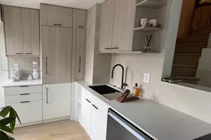 1350 Pennsylvania Ave, Miami Beach, FL 33139 - Photo 3