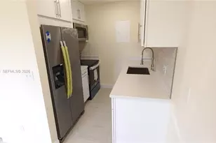 8921 NW 28th Dr, Coral Springs, FL 33065 - Photo 3