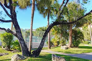8921 NW 28th Dr, Coral Springs, FL 33065 - Photo 31