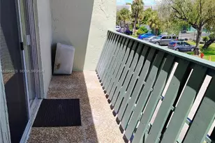 8921 NW 28th Dr, Coral Springs, FL 33065 - Photo 23