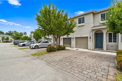 1385 NW 208th Ter #1385, Miami Gardens, FL 33169 - Photo 7