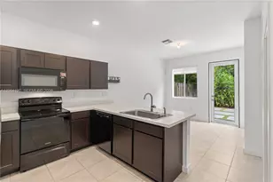 1385 NW 208th Terrace, Miami Gardens, FL 33169 - Photo 11