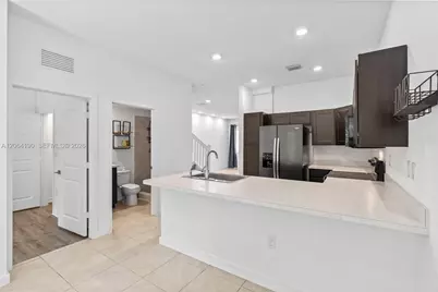 1385 NW 208th Ter #1385, Miami Gardens, FL 33169 - Photo 13