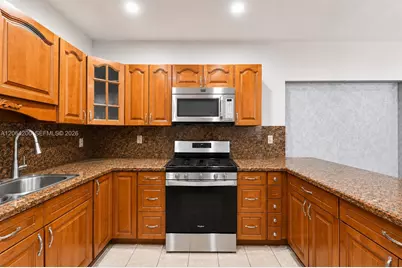 291 W 47th St, Hialeah, FL 33012 - Photo 5
