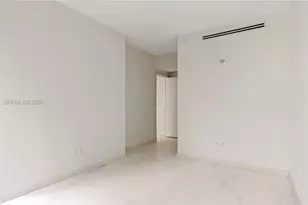 300 Biscayne Blvd Way, Miami, FL 33131 - Photo 11