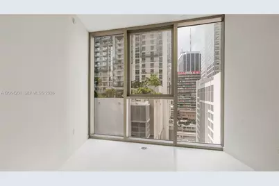 300 Biscayne Boulevard Way #1106E, Miami, FL 33131 - Photo 9