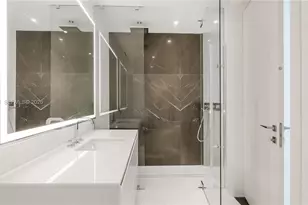 300 Biscayne Blvd Way, Miami, FL 33131 - Photo 15