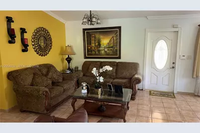 1542 SW 138th Ct, Miami, FL 33184 - Photo 3