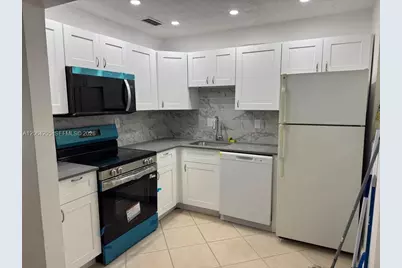 700 Layne Blvd #115, Hallandale Beach, FL 33009 - Photo 13