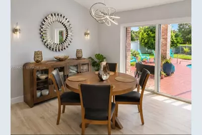 8697 NW 1st St, Coral Springs, FL 33071 - Photo 5