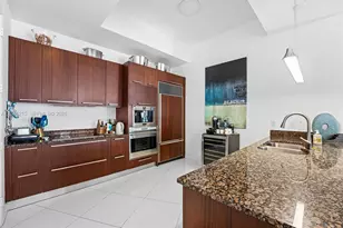 15811 Collins Ave, Sunny Isles Beach, FL 33160 - Photo 13