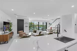 3228 NE 7th St, Pompano Beach, FL 33062 - Photo 9