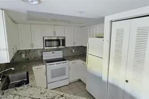 4149 N Haverhill Rd, West Palm Beach, FL 33417 - Photo 11