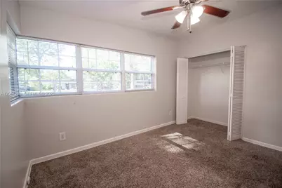 2615 Hargill Dr, Orlando, FL 32806 - Photo 23
