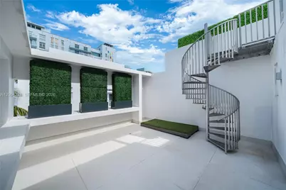 6203 Laguna Path N, Miami Beach, FL 33141 - Photo 31