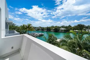 6203 Laguna Path N, Miami Beach, FL 33141 - Photo 35