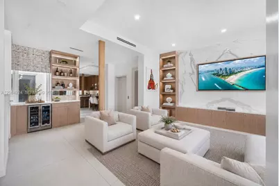 6203 Laguna Path N, Miami Beach, FL 33141 - Photo 5