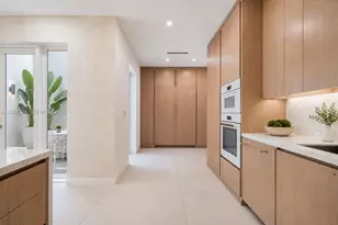 6203 Laguna Path N, Miami Beach, FL 33141 - Photo 11