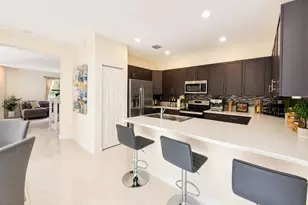 10545 W 32nd Ln, Hialeah, FL 33018 - Photo 3