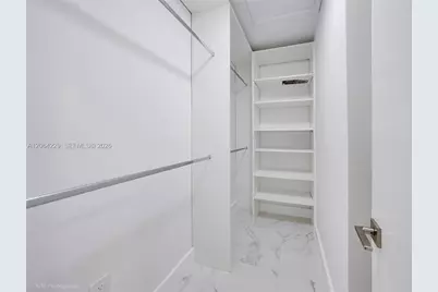 52 Camden Dr, Bal Harbour, FL 33154 - Photo 21