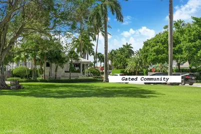 52 Camden Dr, Bal Harbour, FL 33154 - Photo 3