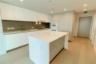 9221 E Bay Harbor Dr, Bay Harbor Islands, FL 33154 - Photo 5