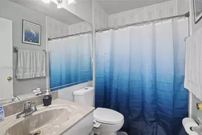 5465 W 21st Ct, Hialeah, FL 33016 - Photo 11
