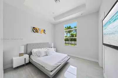 411 NW 125th Ave, Miami, FL 33182 - Photo 11