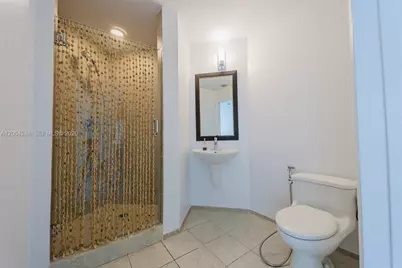 60 SW 13th St #3424, Miami, FL 33130 - Photo 5