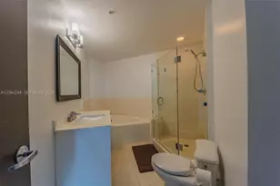 60 SW 13th St, Miami, FL 33130 - Photo 15