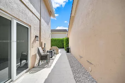 10877 SW 152nd Pl, Miami, FL 33196 - Photo 17