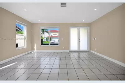 10877 SW 152nd Pl, Miami, FL 33196 - Photo 23