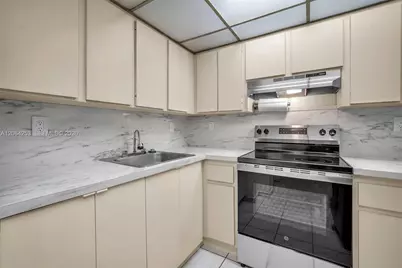 5249 NW 7th St #416, Miami, FL 33126 - Photo 11