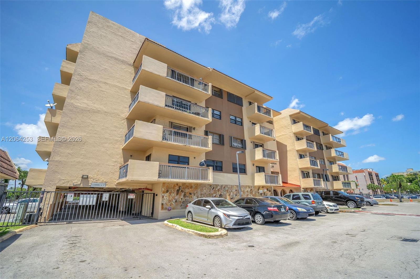 5249 NW 7th St #416 - 5249 NW 7th St #416, Miami, FL 33126 Luxury Property | Jose Angel Pina