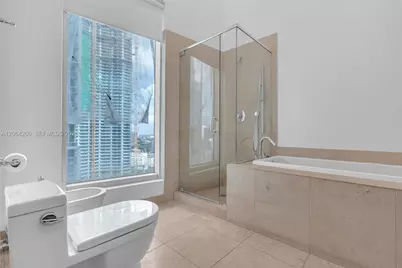 475 Brickell Ave #2813, Miami, FL 33131 - Photo 15