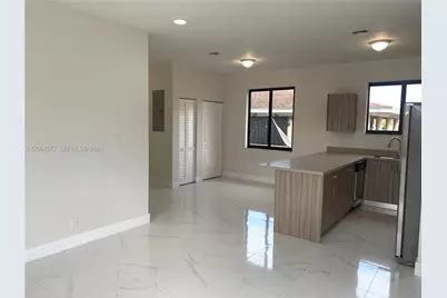 211 NW 7th Ct #A, Hallandale Beach, FL 33009 - Photo 5