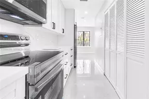 8957 NW 44th Ct, Sunrise, FL 33351 - Photo 23