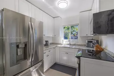 6881 Freedom St, Hollywood, FL 33024 - Photo 5