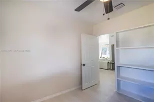 6881 Freedom St, Hollywood, FL 33024 - Photo 9