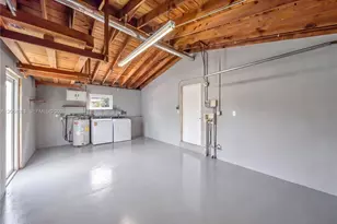 7025 SW 71st Ct, Miami, FL 33143 - Photo 11