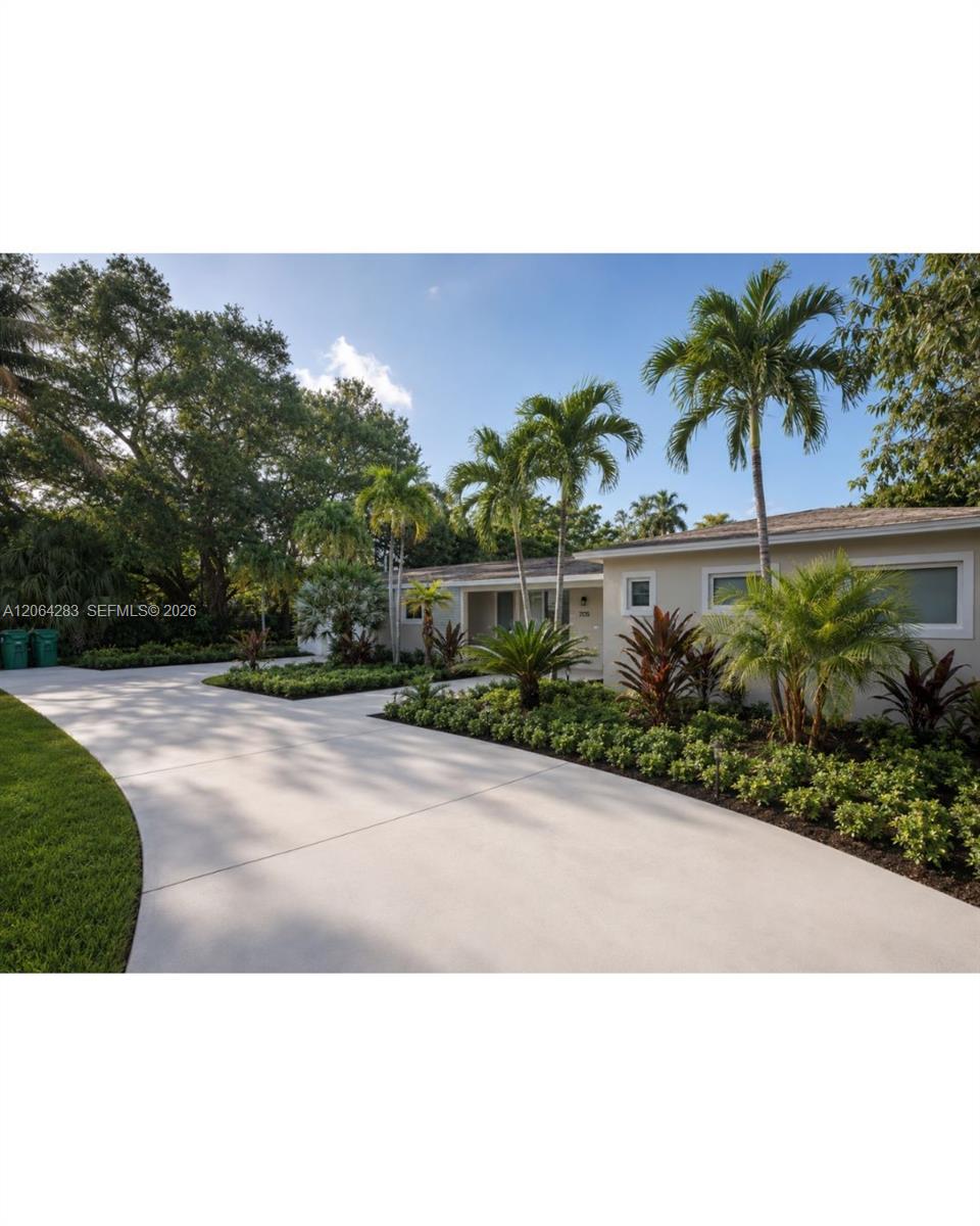 7025 SW 71st Ct #7025 - 7025 SW 71st Ct #7025, Miami, FL 33143 Luxury Property | Jose Angel Pina