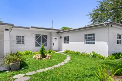 315 NW 106th St, Miami, FL 33150 - Photo 1