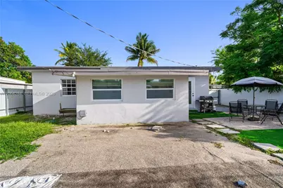 315 NW 106th St, Miami, FL 33150 - Photo 25